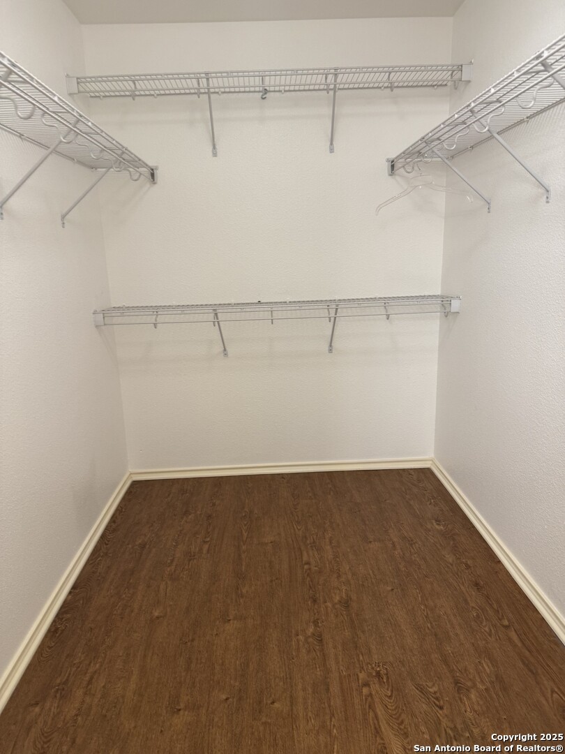 property viewer photo 15