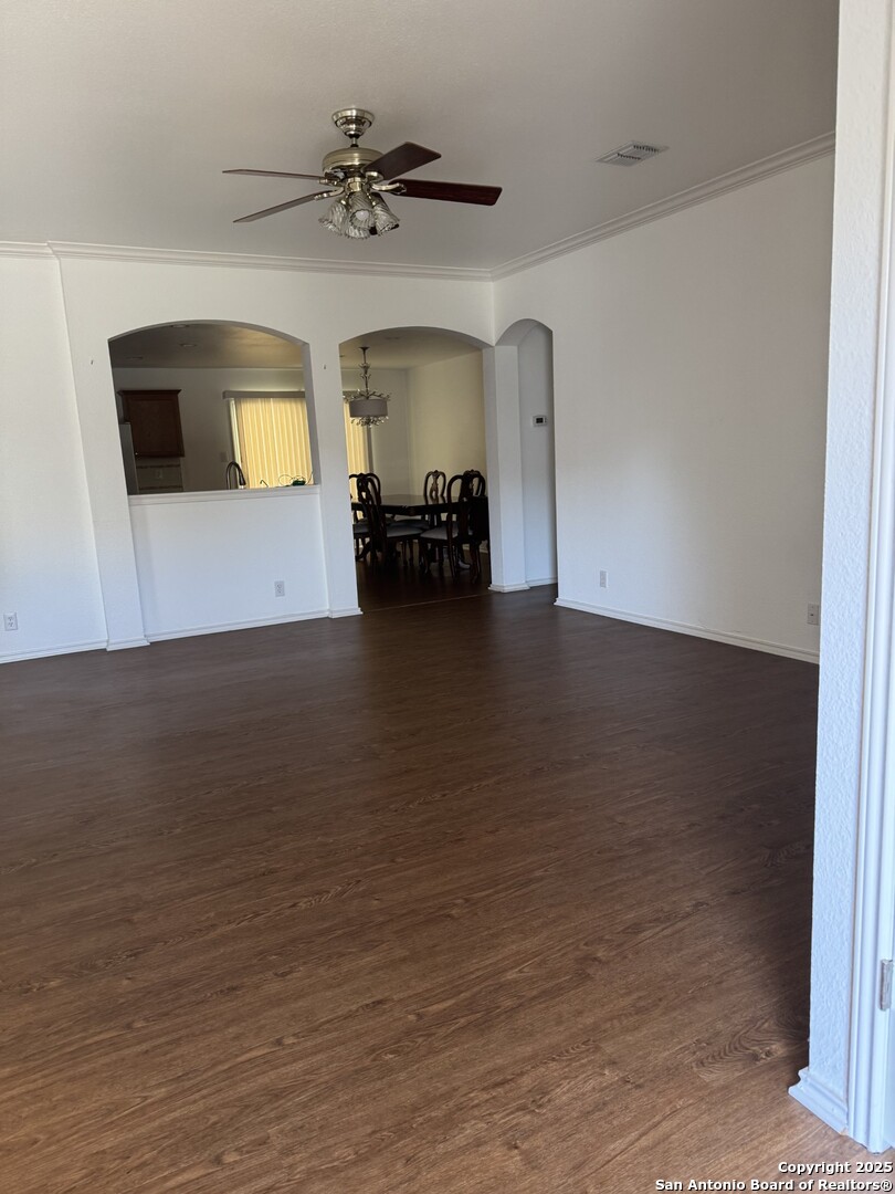 property viewer photo 2