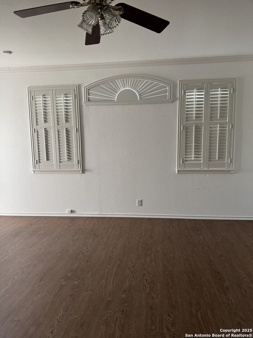 property viewer photo 5