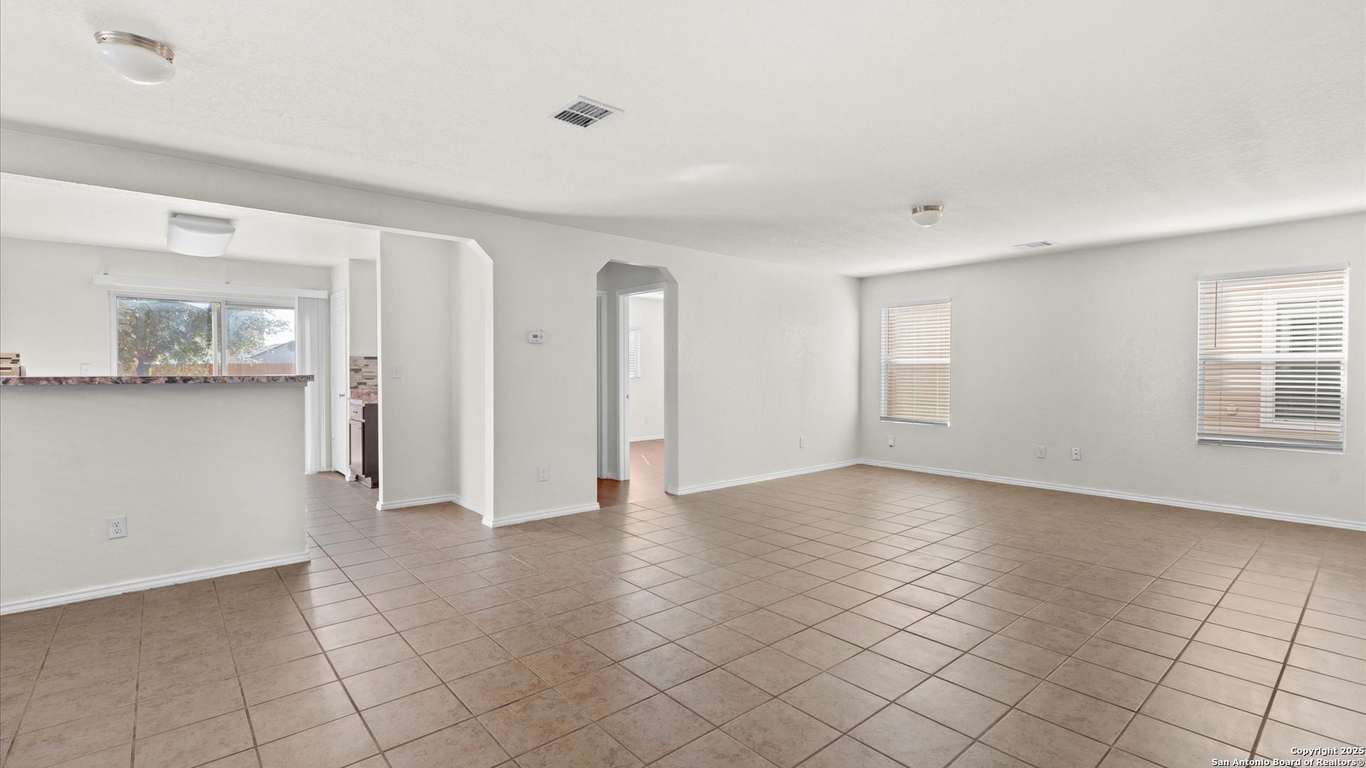 property viewer photo 1