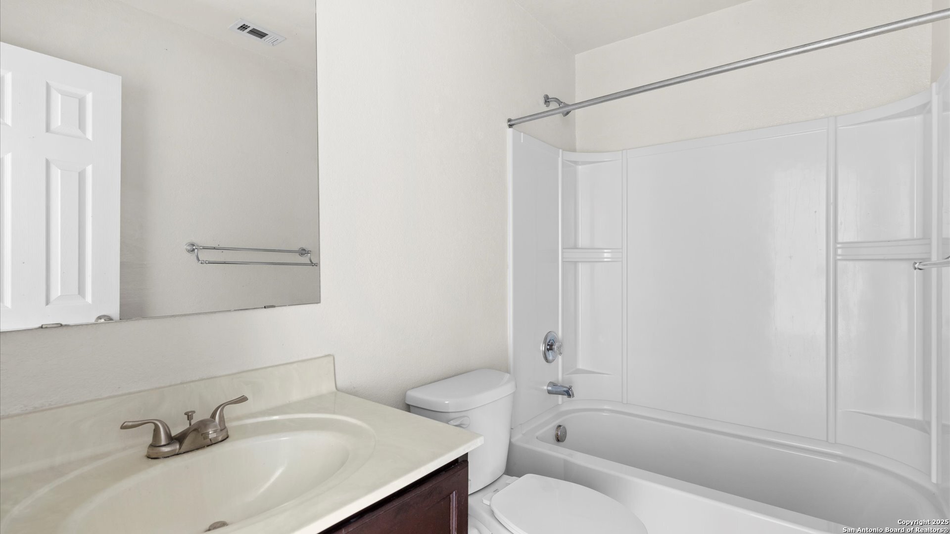 property viewer photo 10