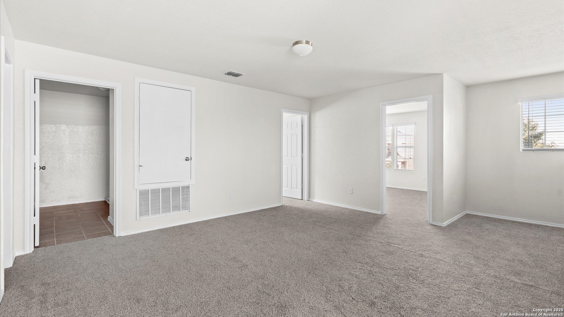 property viewer photo 11