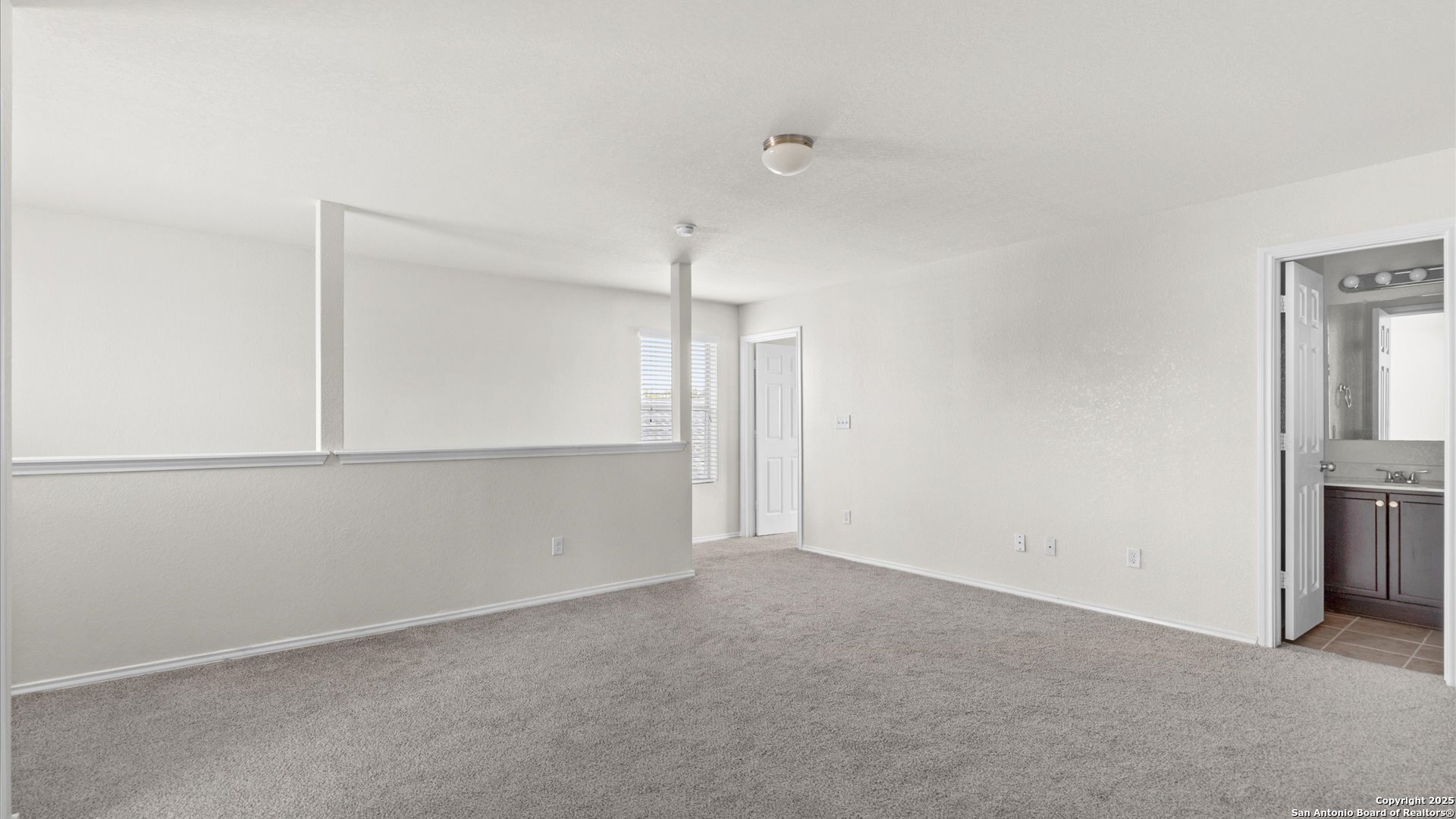 property viewer photo 12