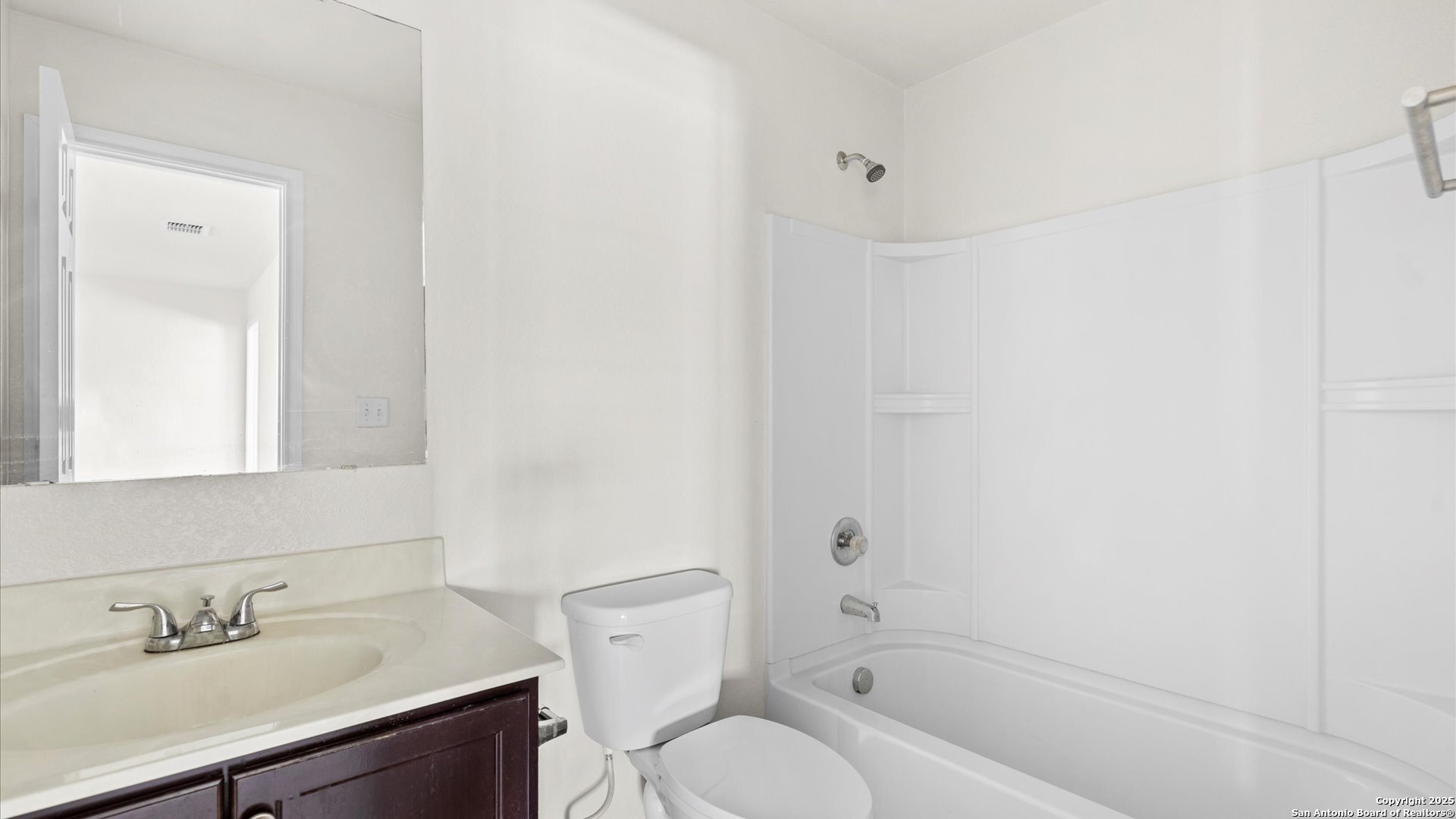 property viewer photo 13