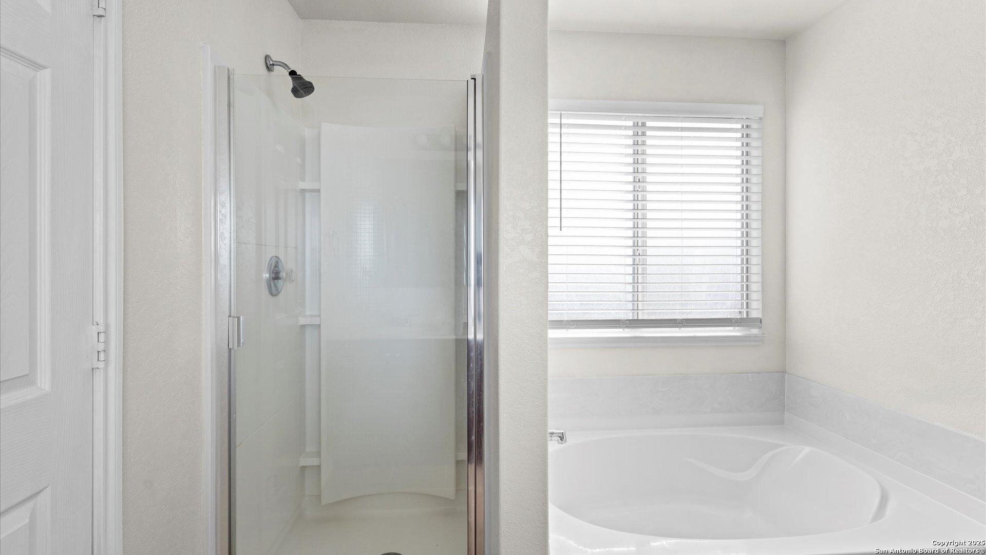 property viewer photo 17