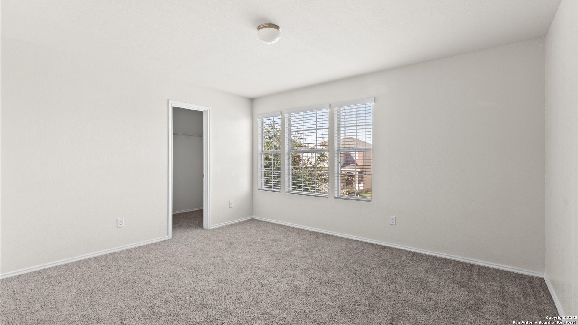 property viewer photo 20