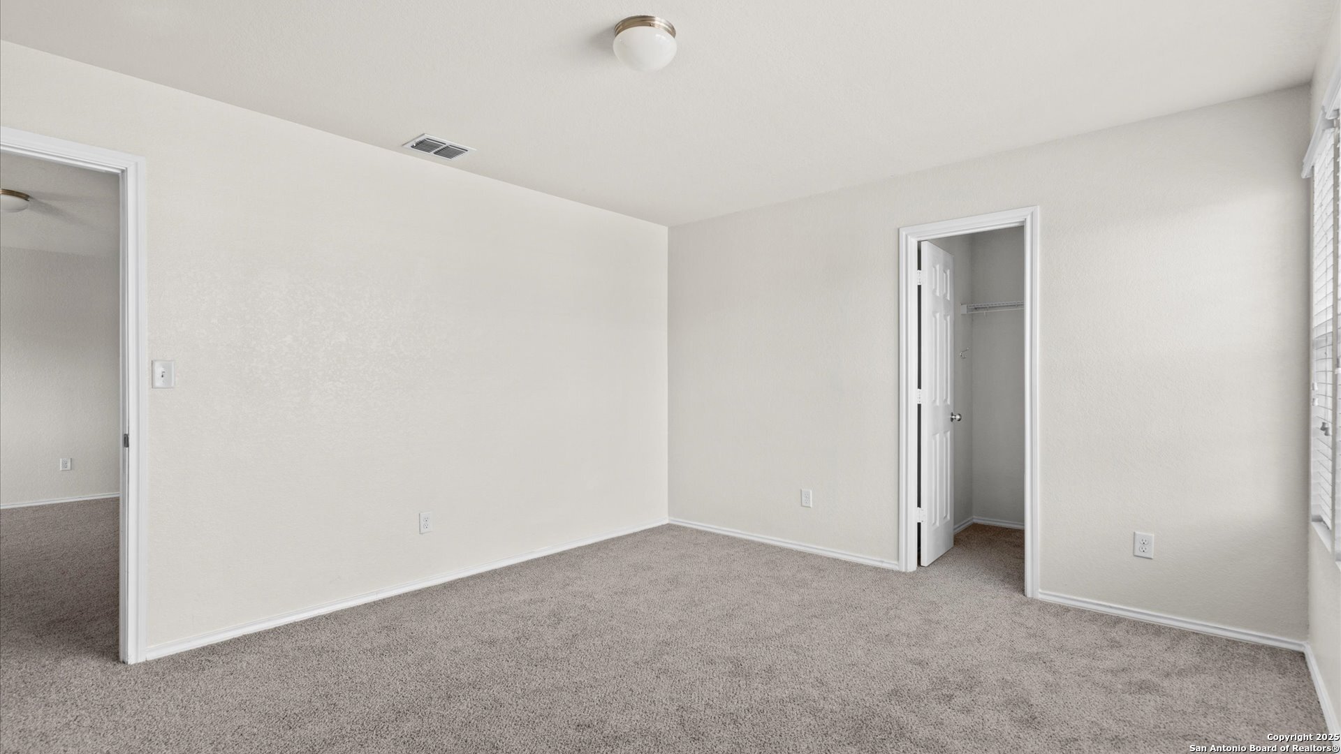 property viewer photo 21