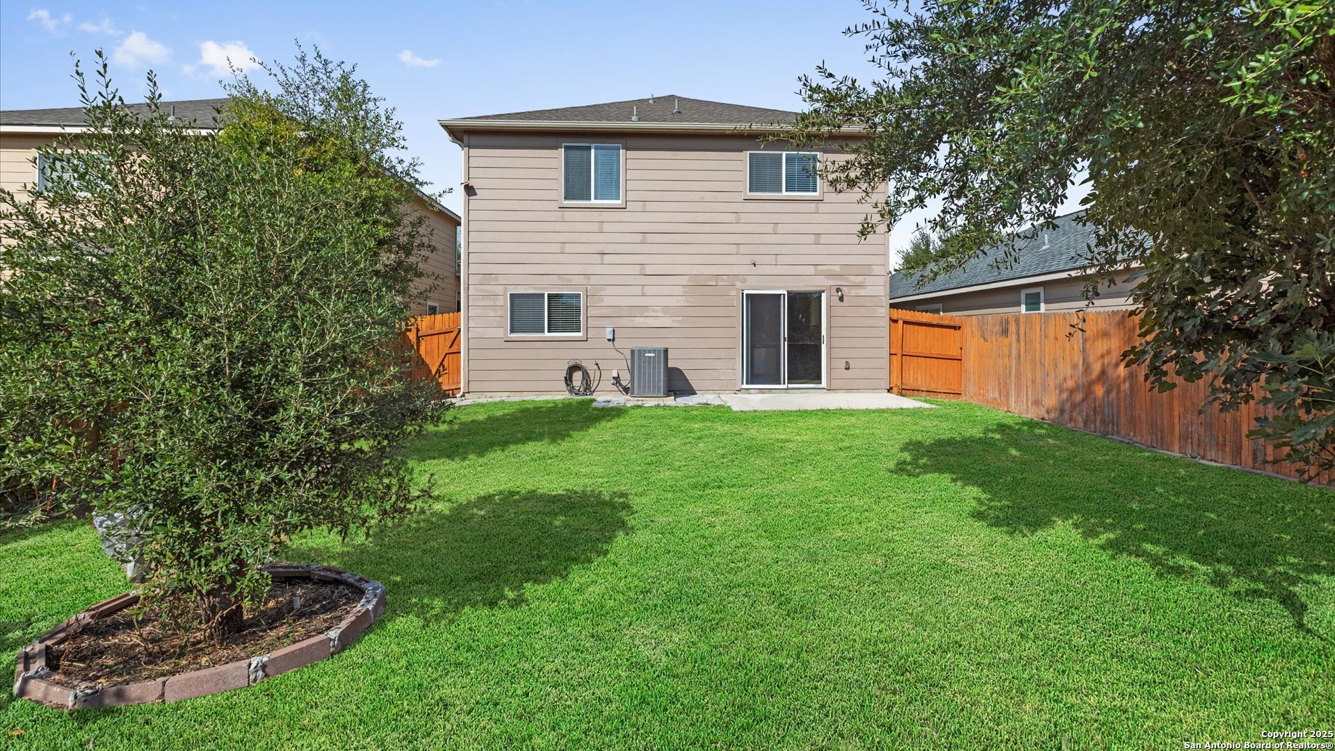 property viewer photo 24