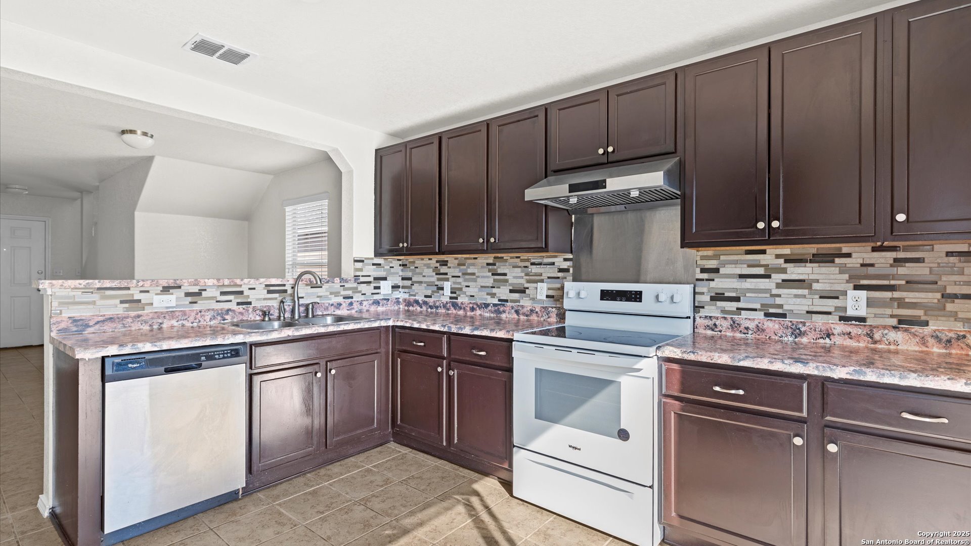 property viewer photo 6