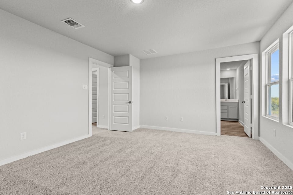 property viewer photo 15