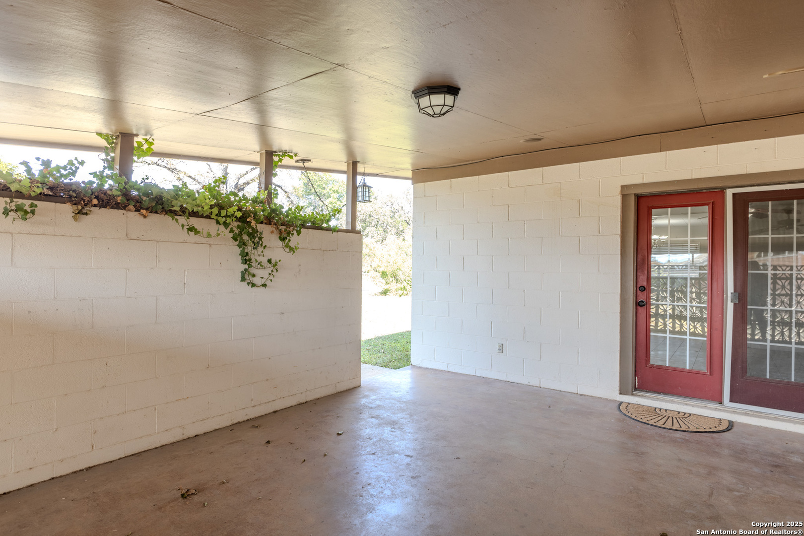 main property photo 35