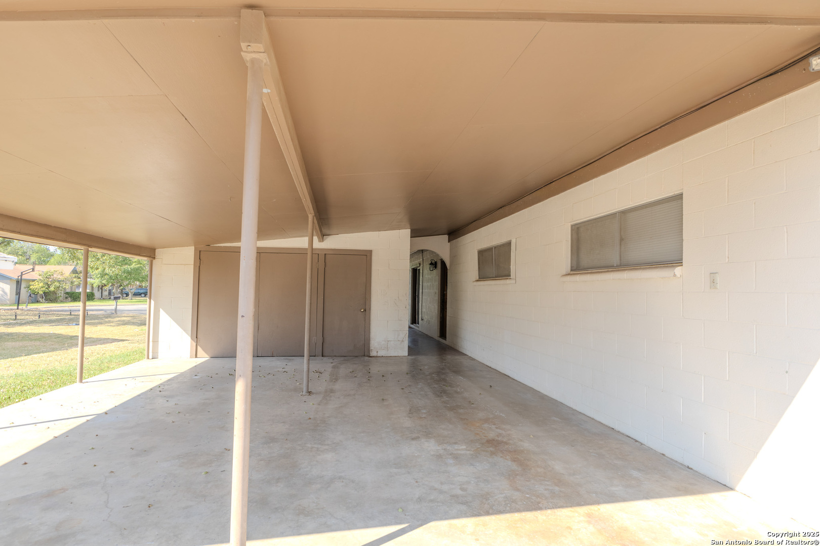 main property photo 37
