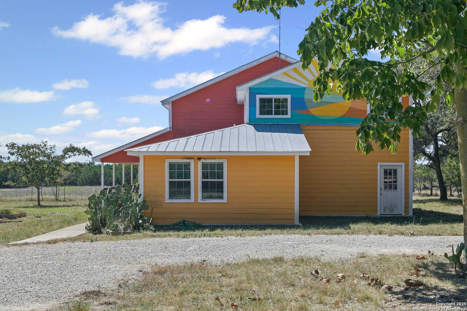 main property photo 27