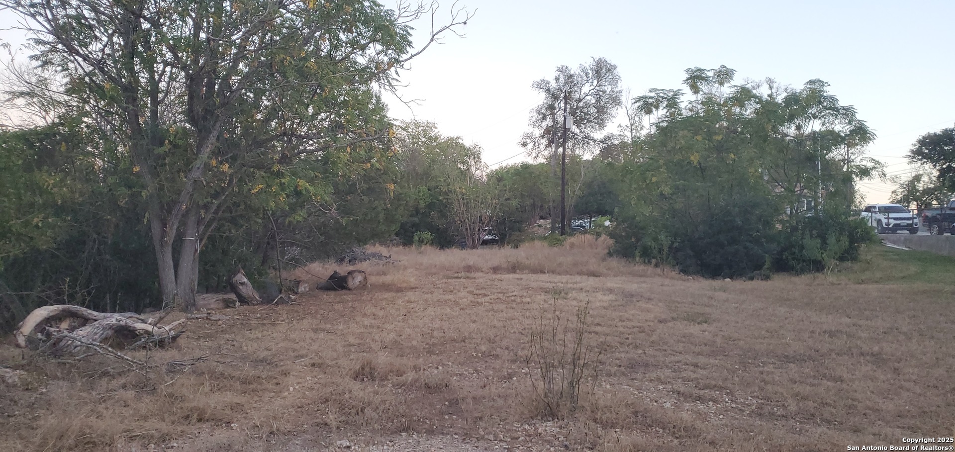 main property photo 13