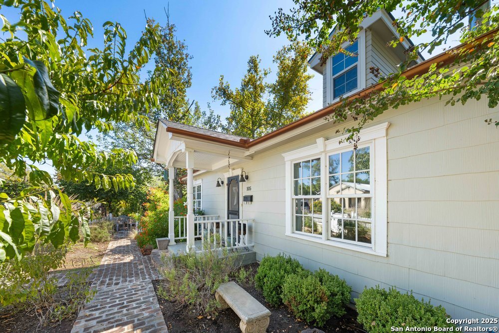 main property photo 12