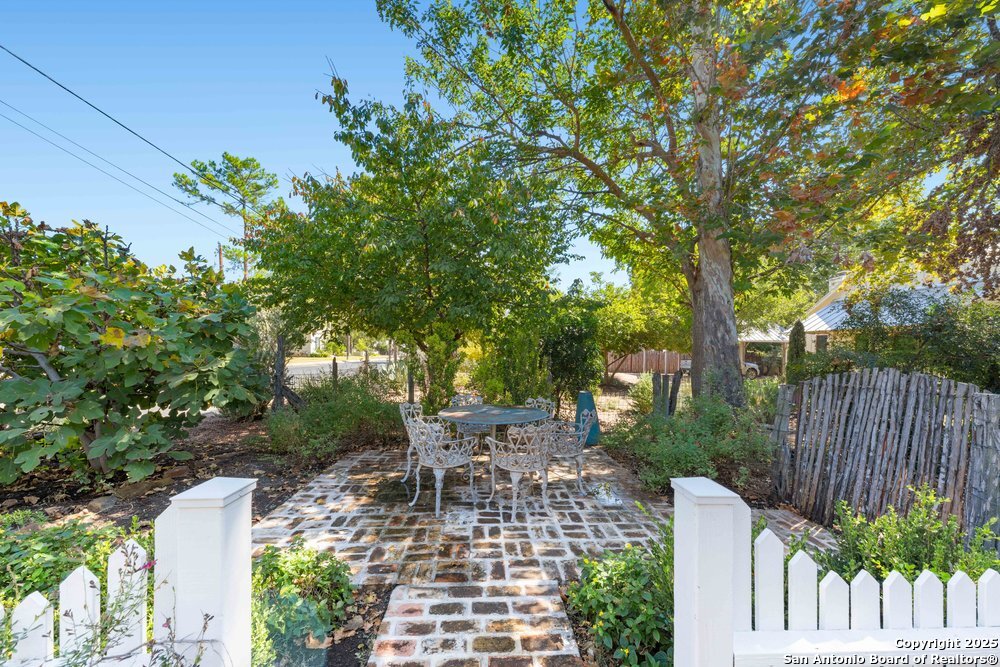 main property photo 44