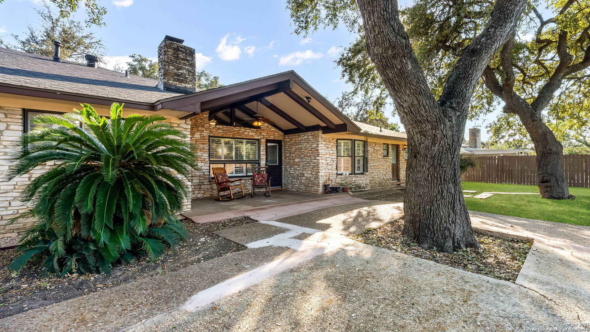 property viewer photo 19