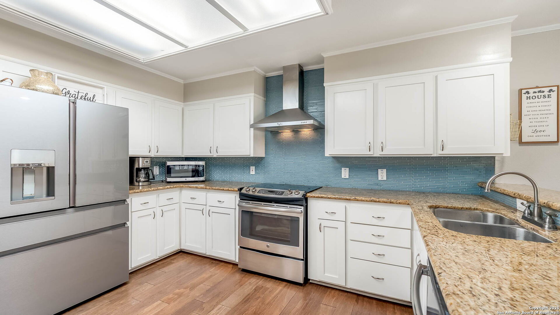 property viewer photo 31