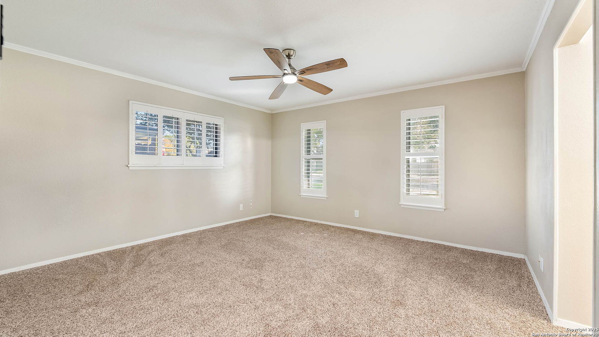 property viewer photo 5
