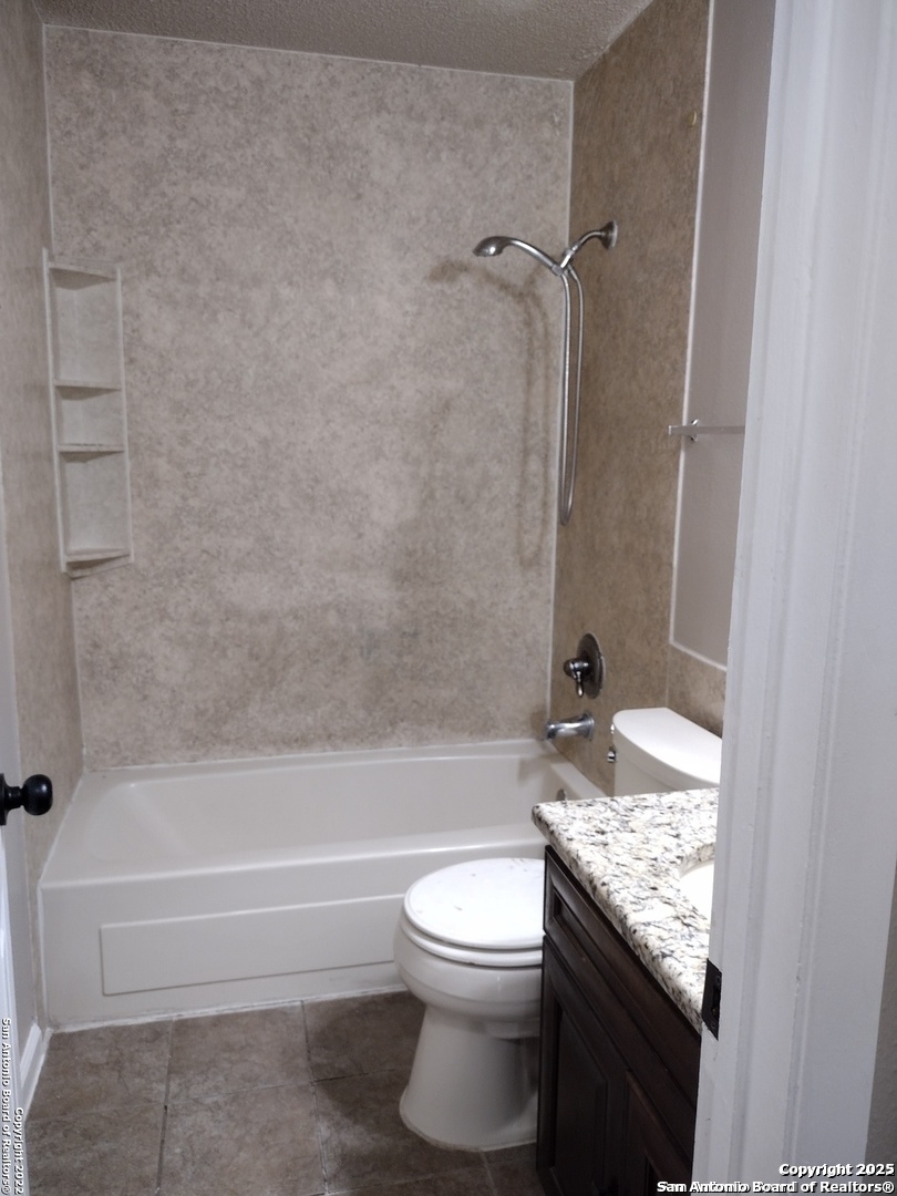 property viewer photo 11