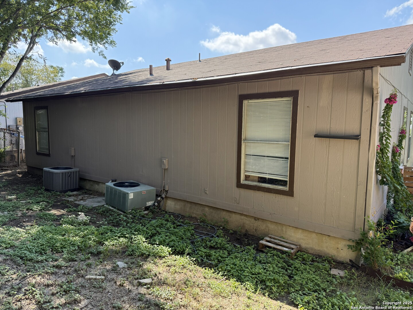 property viewer photo 19
