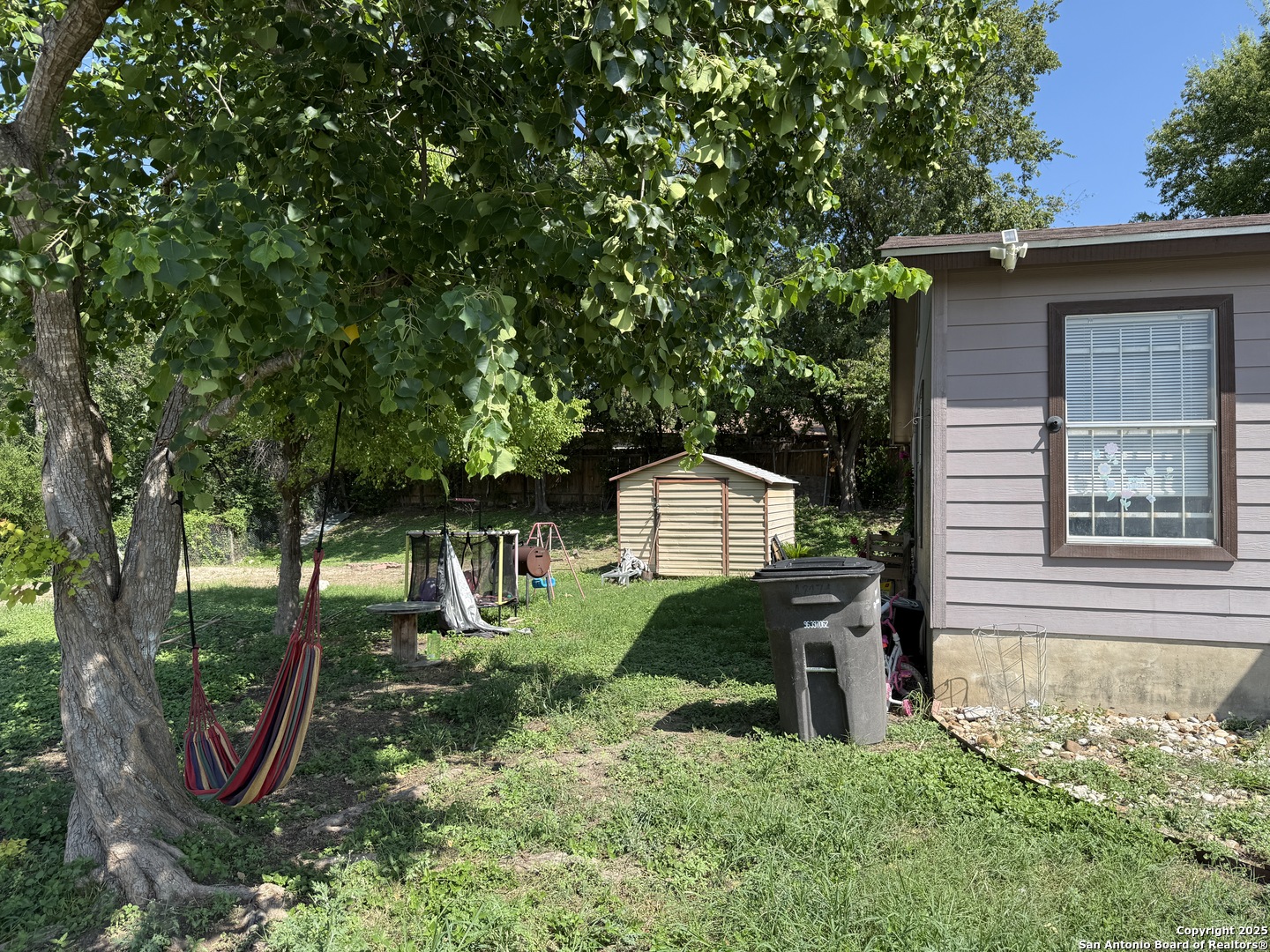 property viewer photo 21