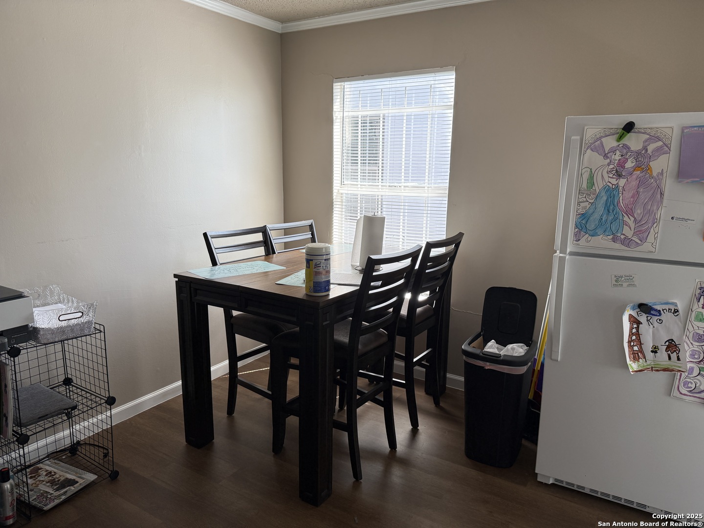 property viewer photo 5