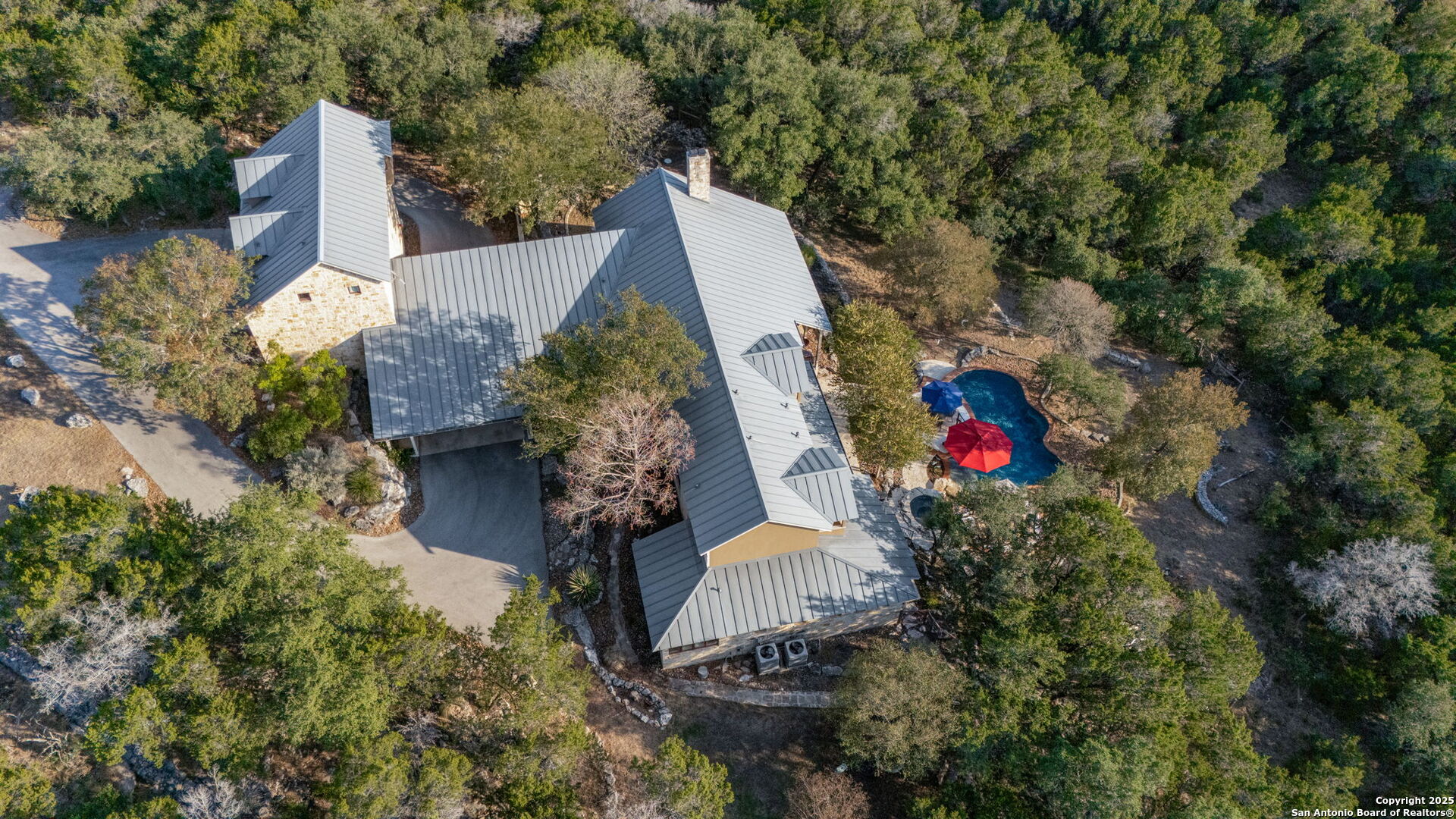 main property photo 46