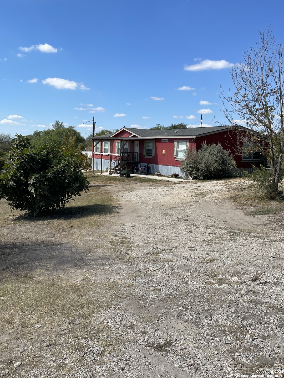 main property photo 4
