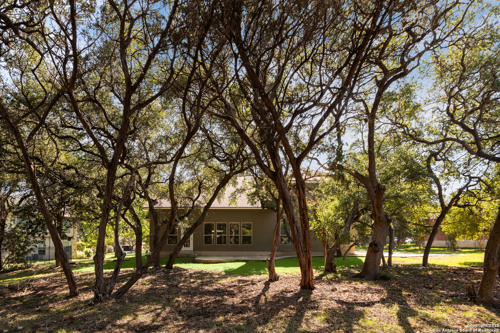 main property photo 38