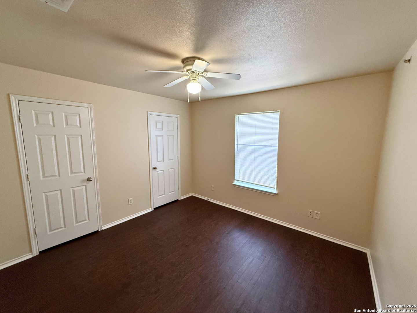 property viewer photo 12