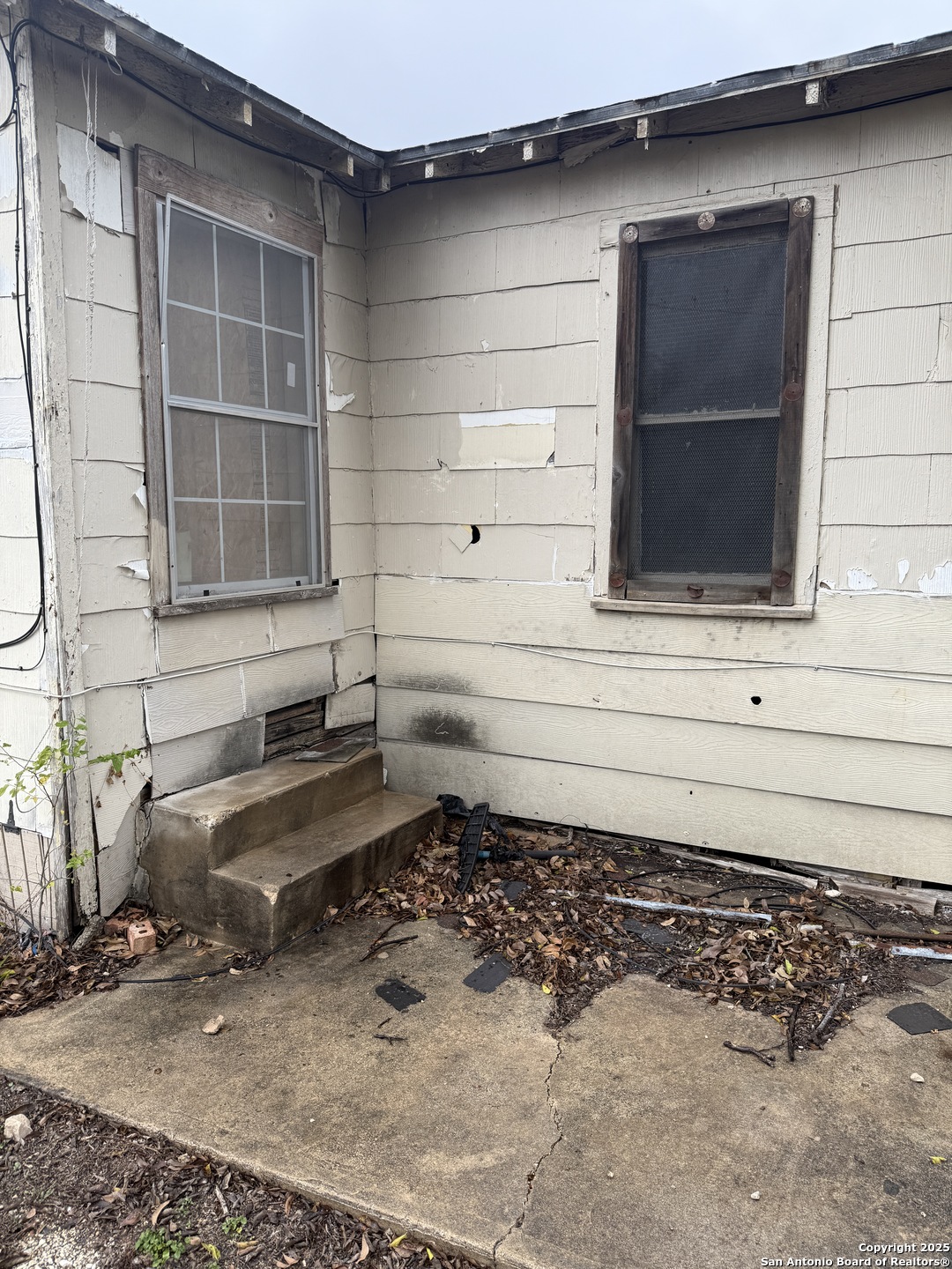 property viewer photo 3