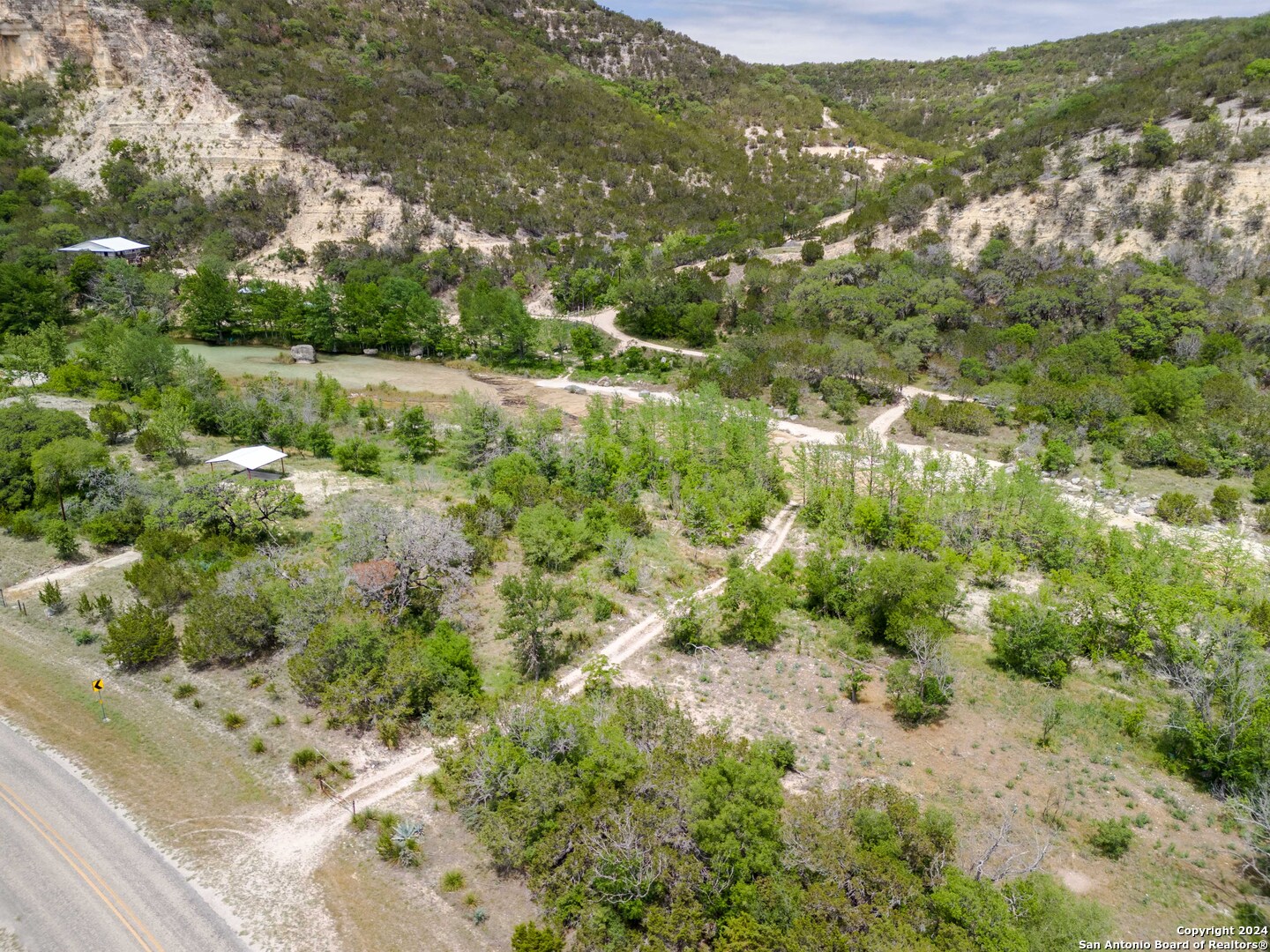 main property photo 45