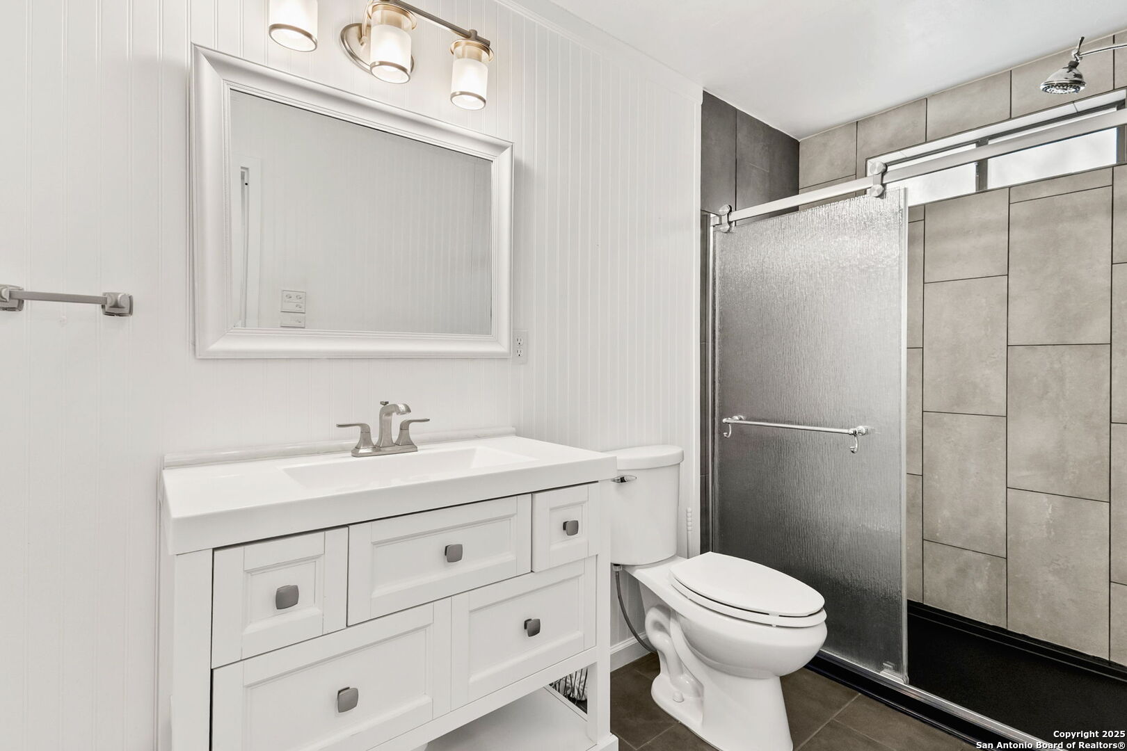 property viewer photo 12