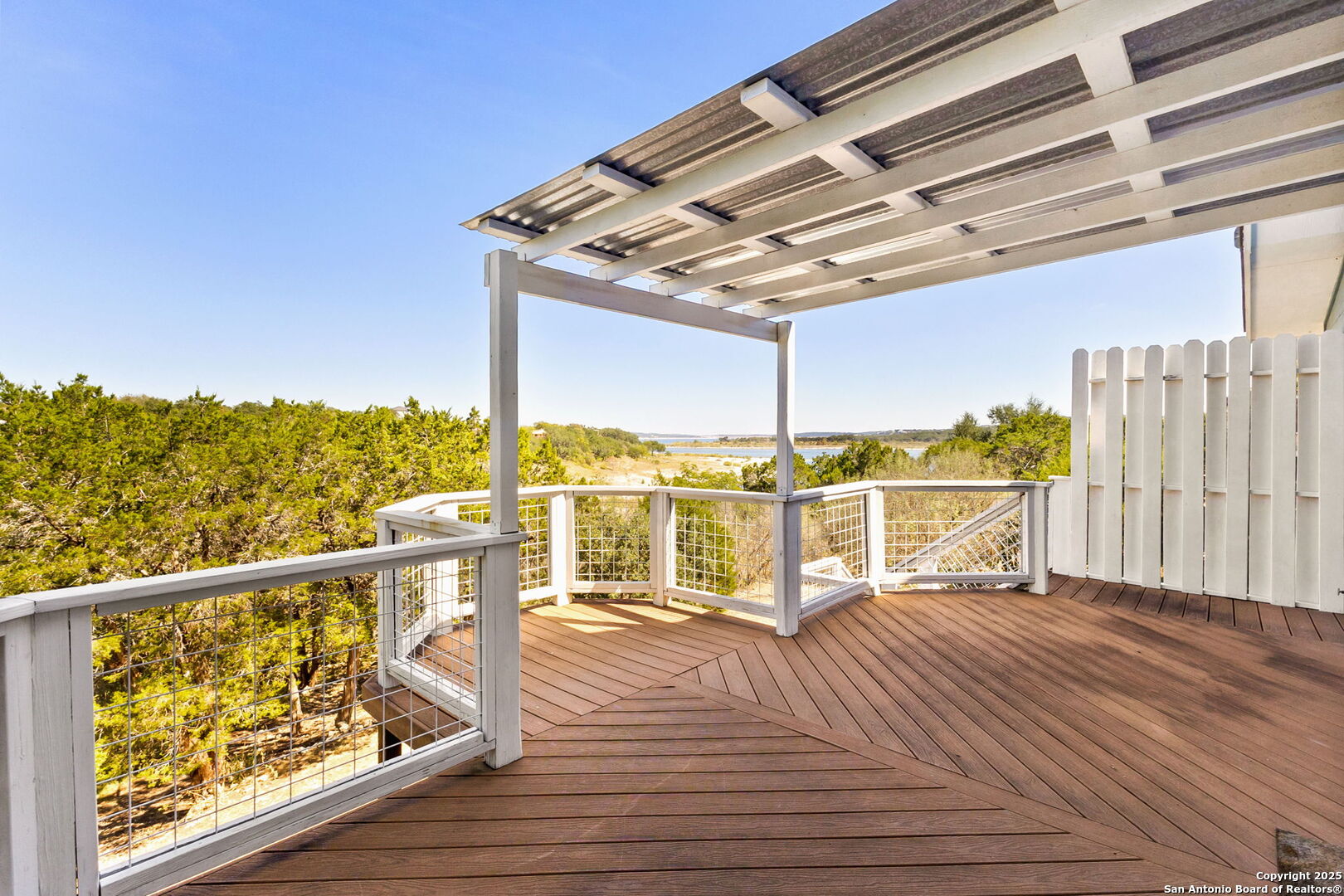 property viewer photo 19