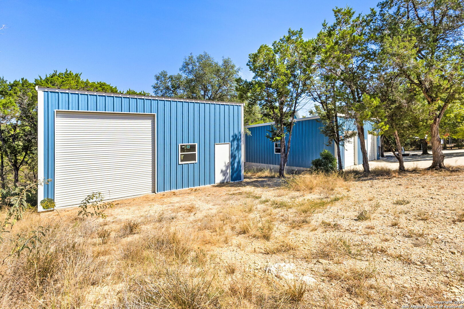 property viewer photo 29