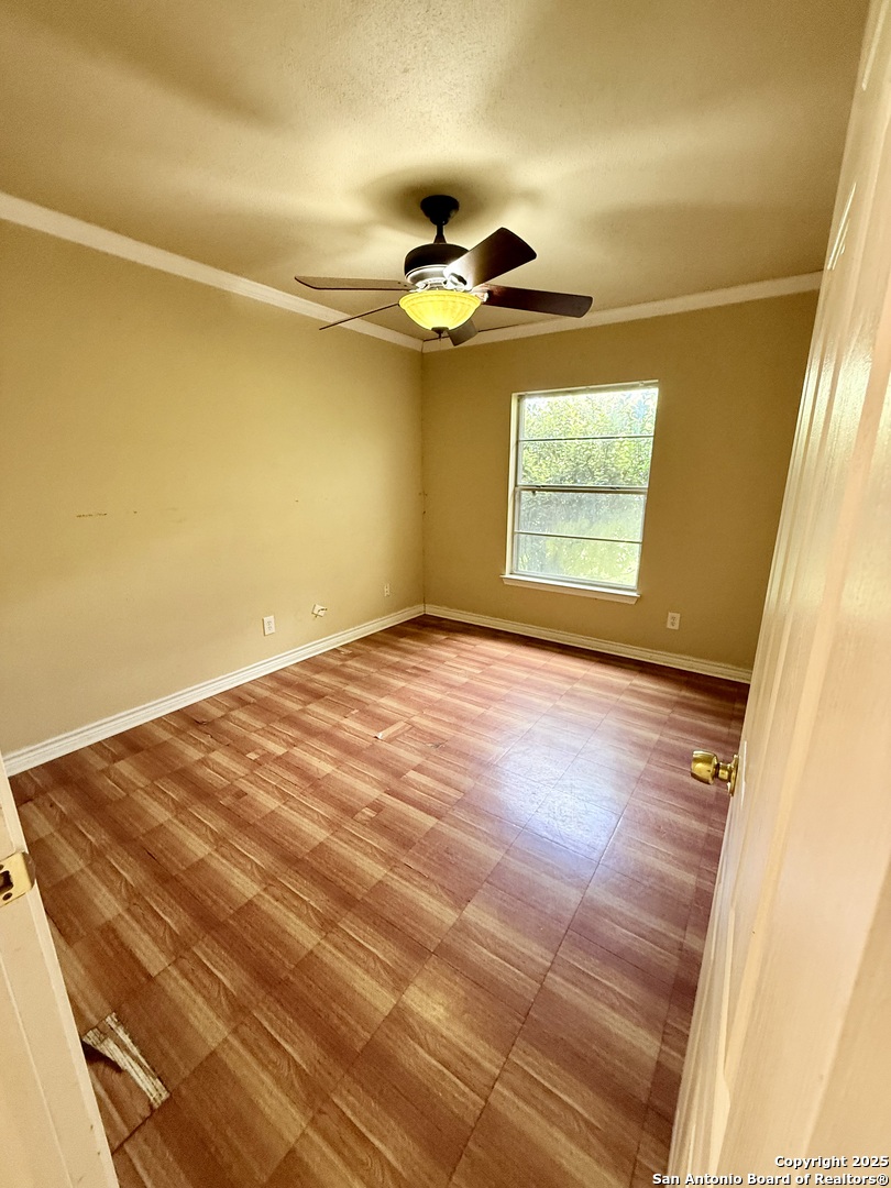 property viewer photo 14