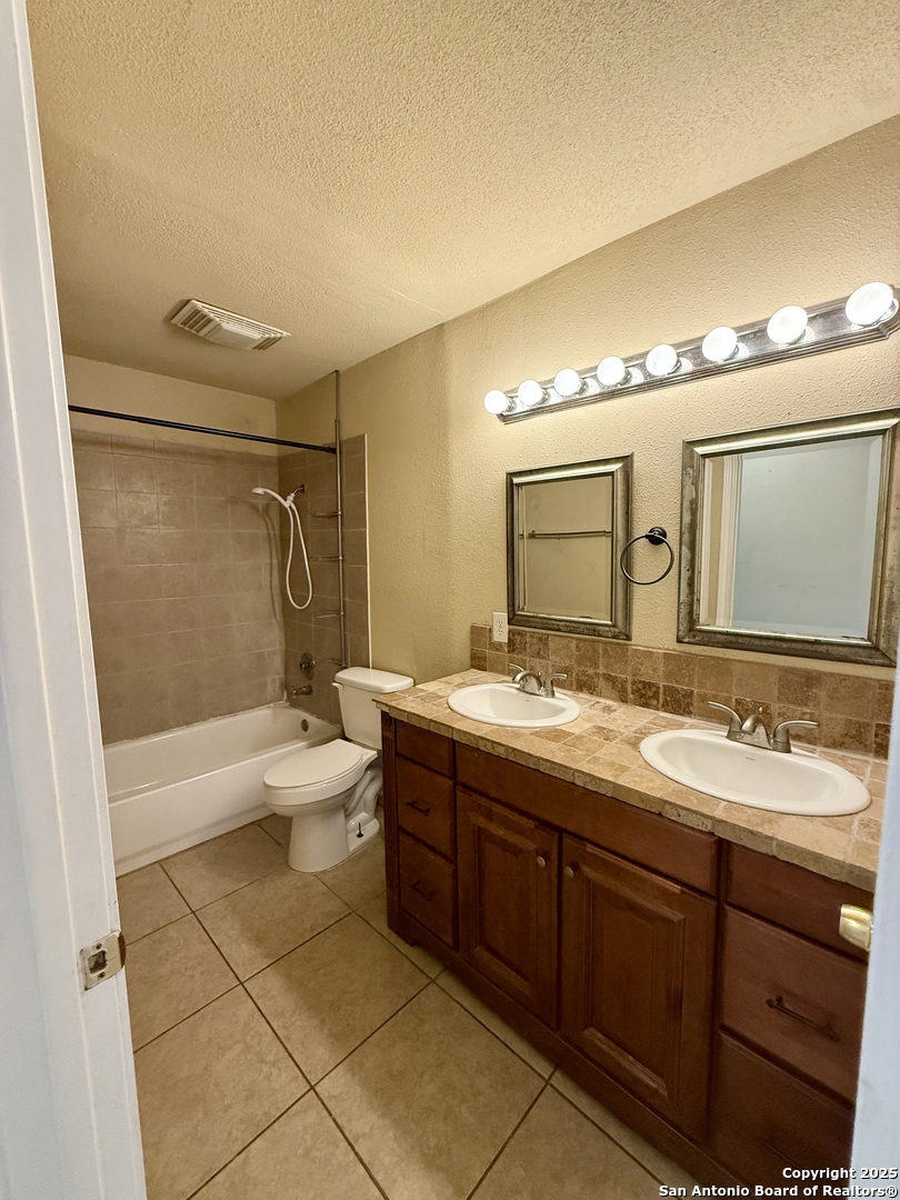 property viewer photo 16