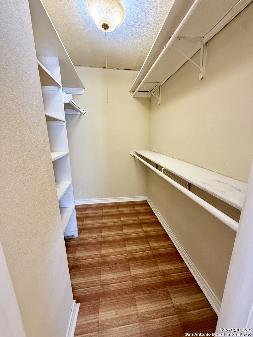 property viewer photo 24