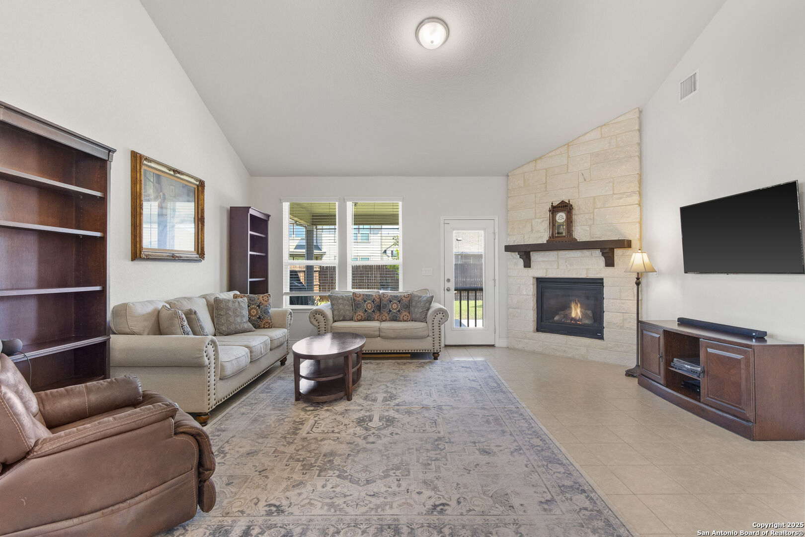 property viewer photo 12