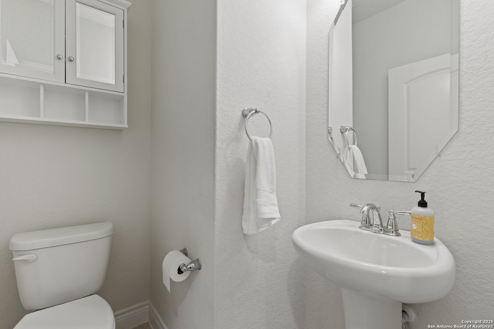 property viewer photo 22