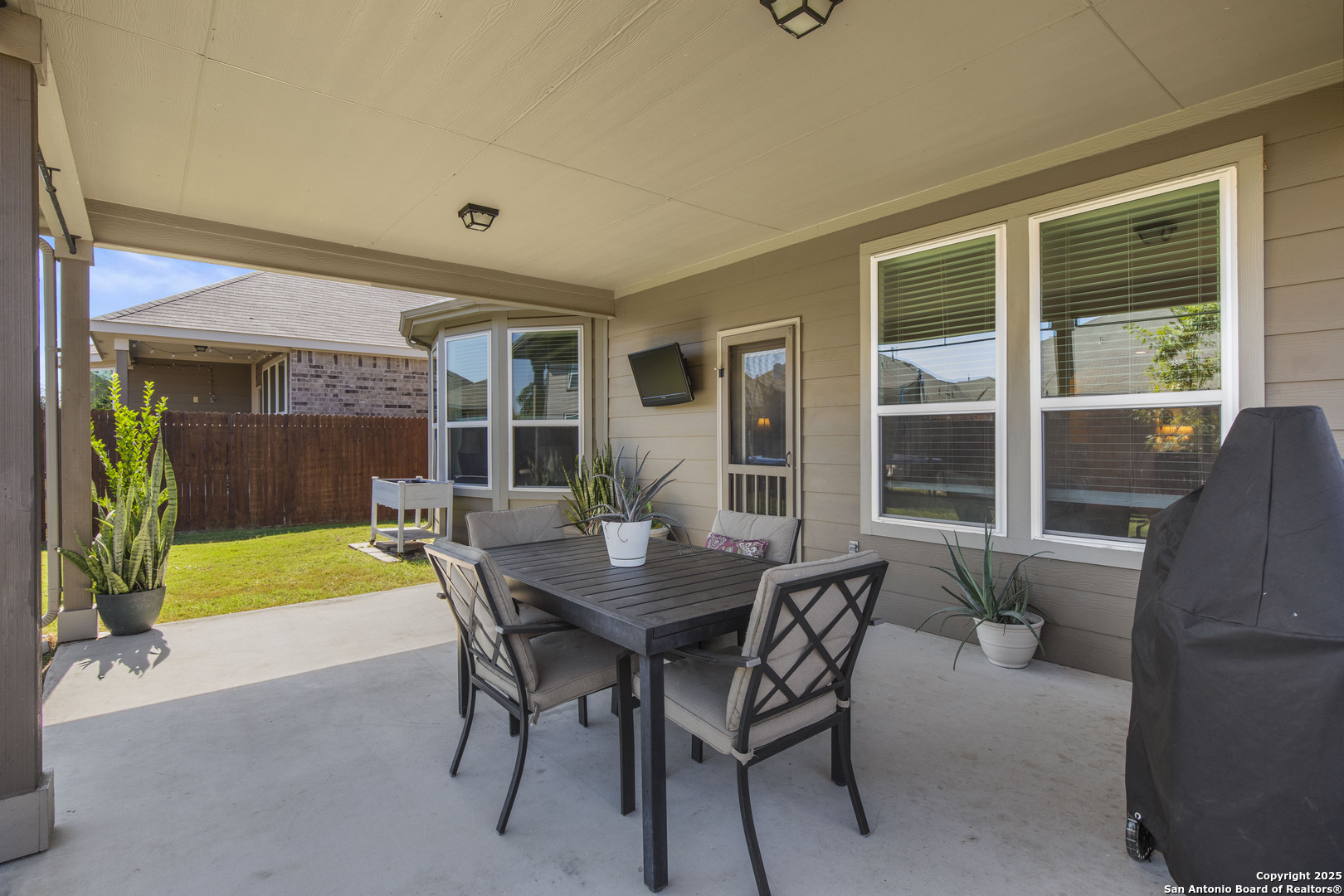 property viewer photo 25