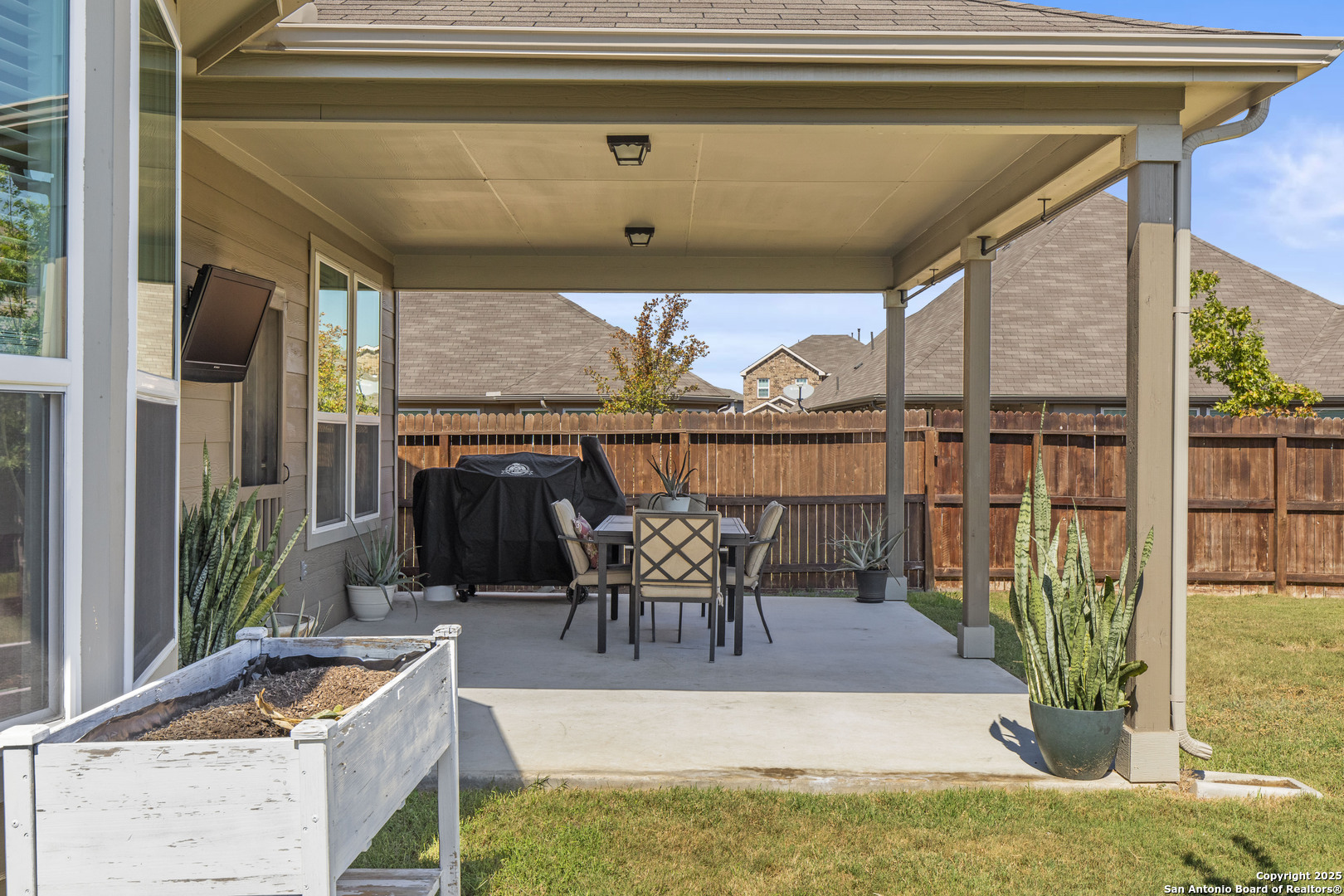 property viewer photo 27