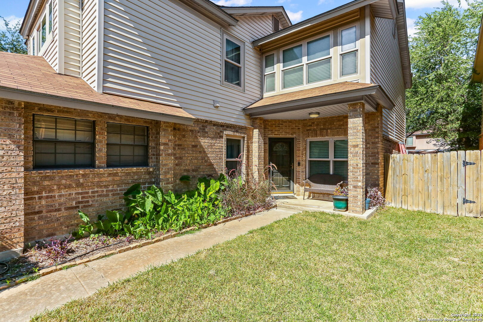 property viewer photo 1