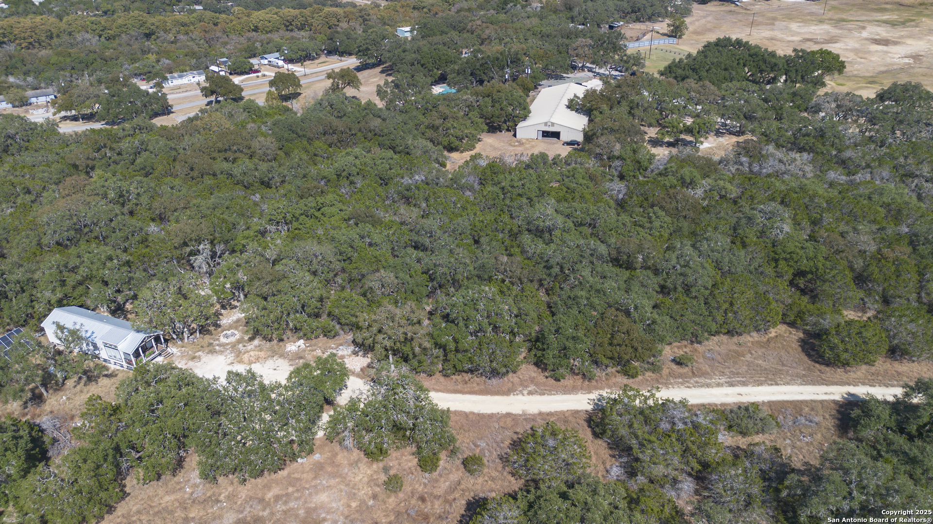 main property photo 7