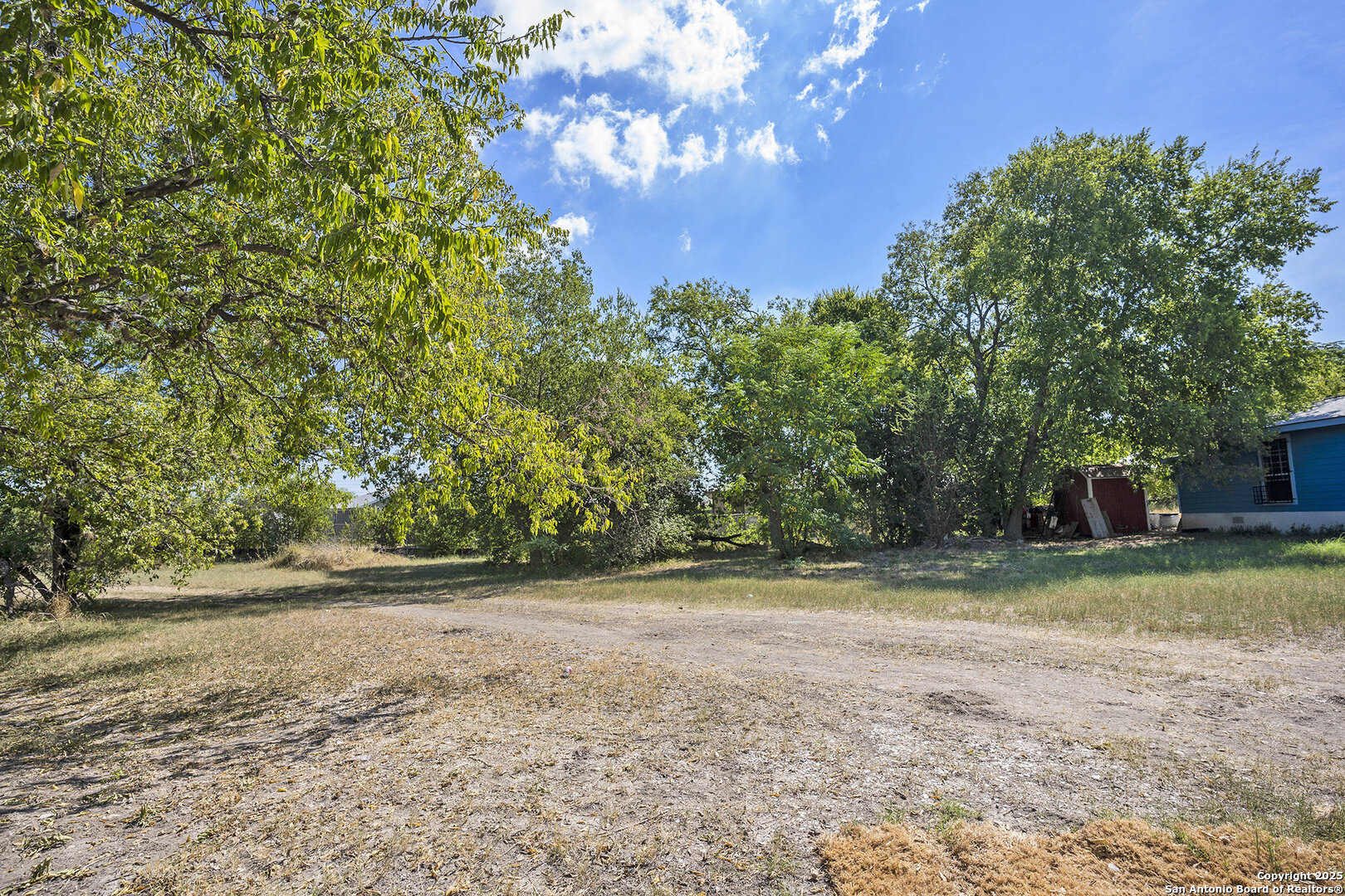 main property photo 22
