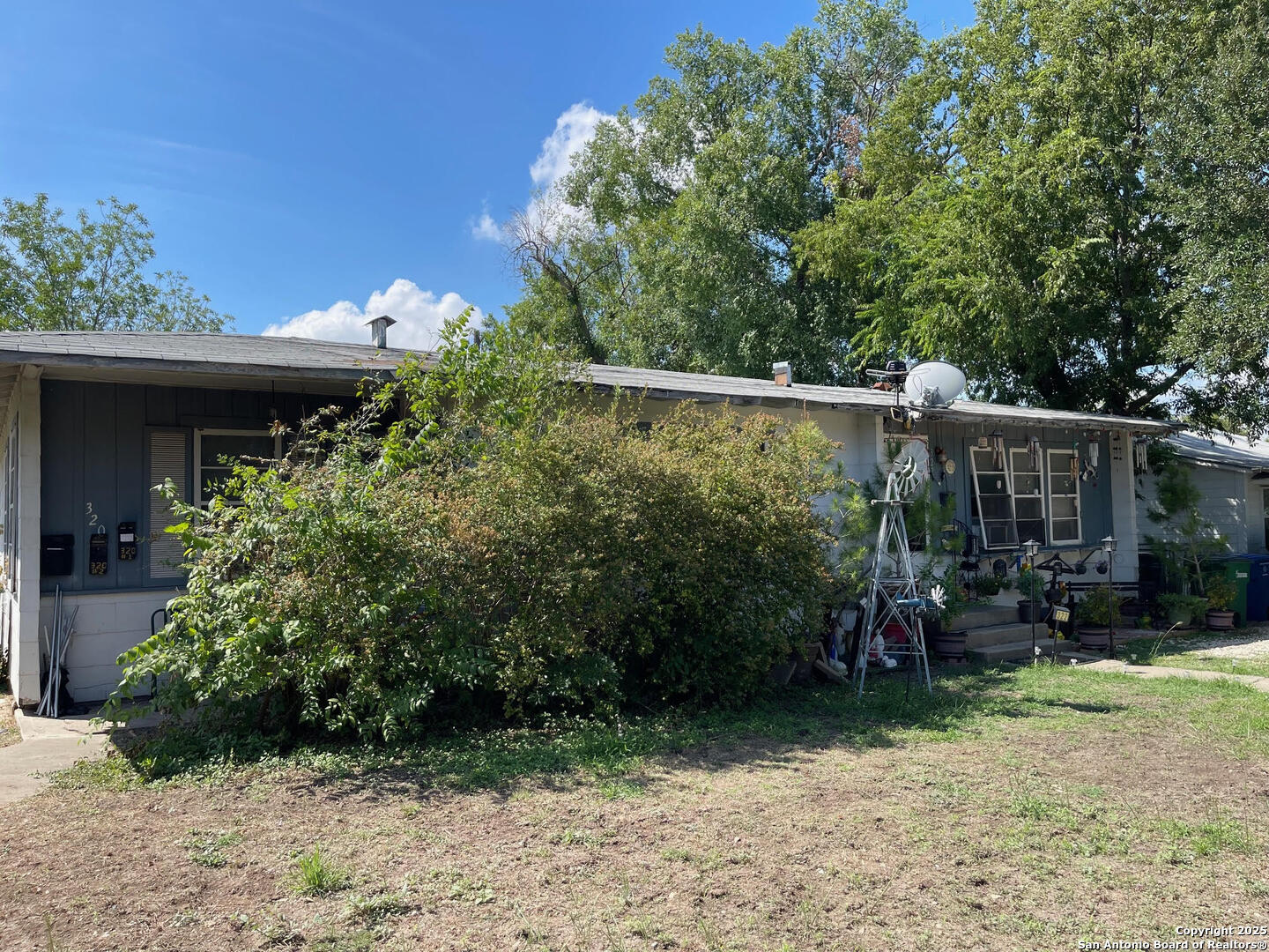 main property photo 3
