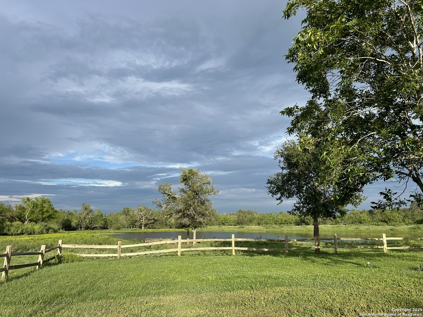 main property photo 40
