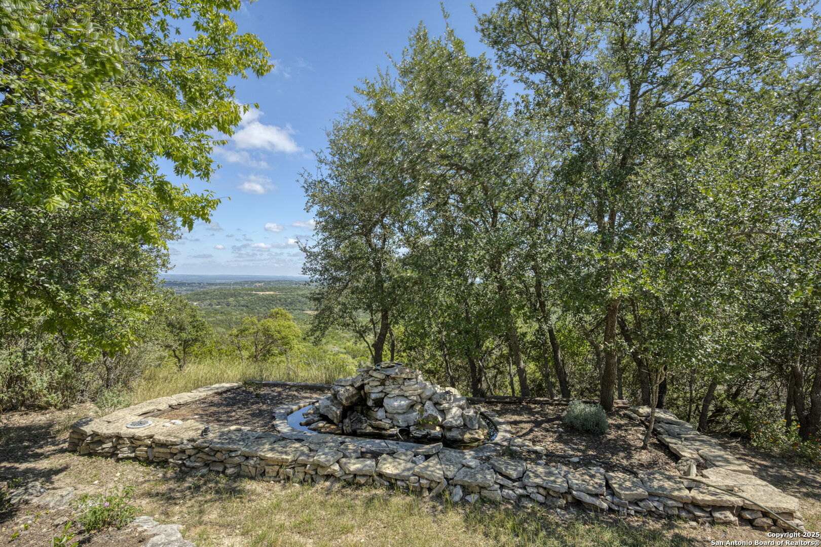 main property photo 40