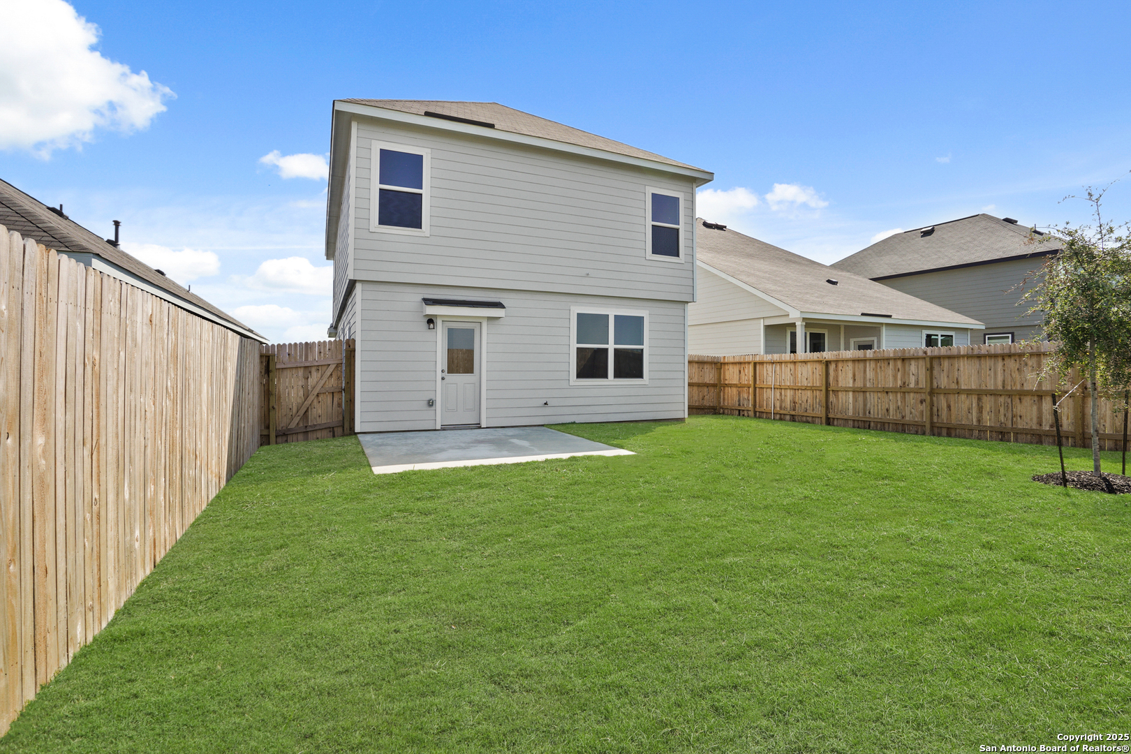 main property photo 24
